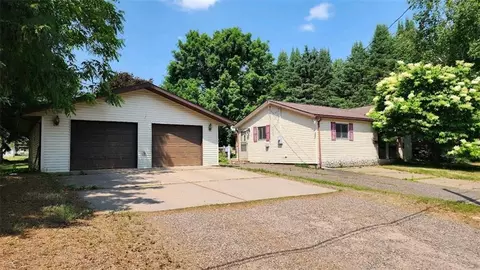 405 Phillips Ave E, Ladysmith, WI 54848