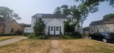 611613 Putnam Dr #611/613, Eau Claire, WI 54701