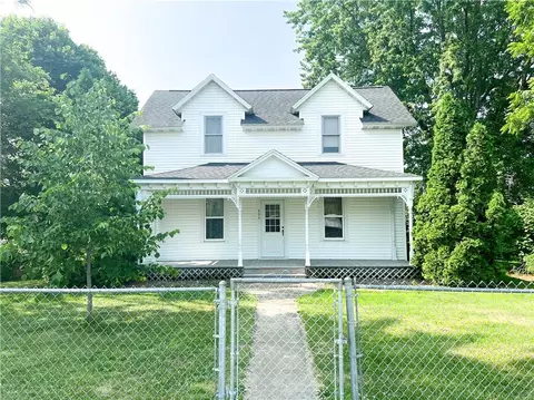 806 W Lincoln St, Augusta, WI 54722