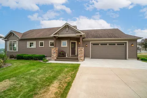 1803 Luke Pl, Chippewa Falls, WI 54729