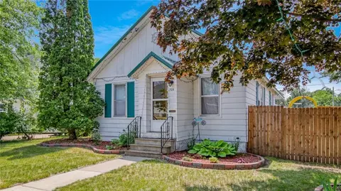 705 Platt St, Eau Claire, WI 54703