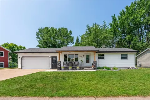 3036 Hartwood Dr, Eau Claire, WI 54703