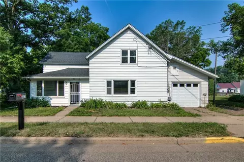 213 N Main St, Cadott, WI 54727