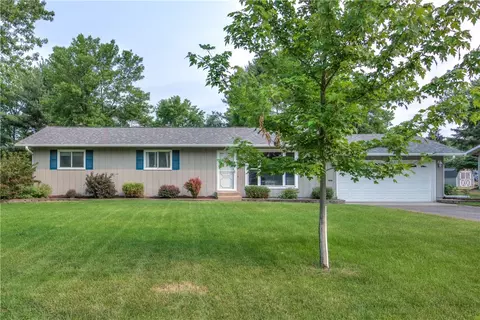 1013 Ballentine Rd, Menomonie, WI 54751