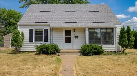 2134 Valmont Ave, Eau Claire, WI 54701