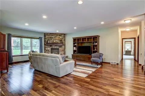 e4324 Thorndale Drive, Eleva, WI 54738 photo 7