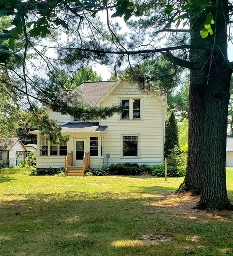 9182 E 430th Ave, Elk Mound, WI 54739