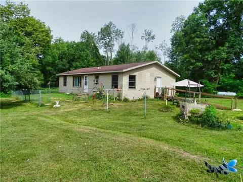 w2419 Fox Coulee Road, Nelson, WI 54756