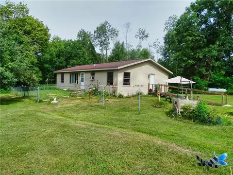w2419 Fox Coulee Road, Nelson, WI 54756