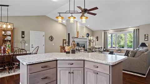 s7960 Bartig Road, Augusta, WI 54722 photo 11