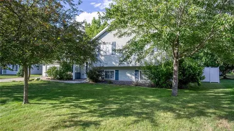 122 Eagle Ridge Ct, Eau Claire, WI 54703