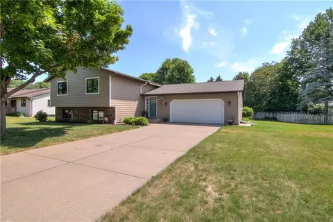 2869 Wayland Ct, Eau Claire, WI 54703