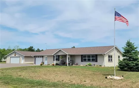 10126 Aspen Ln, Hayward, WI 54843
