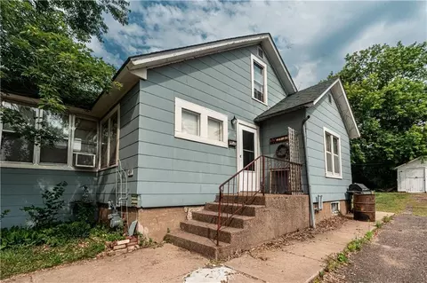 414 Rusk St, Spooner, WI 54801