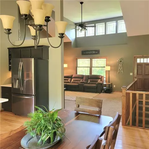 2485 E Oregon Ln, Eleva, WI 54738 photo 9