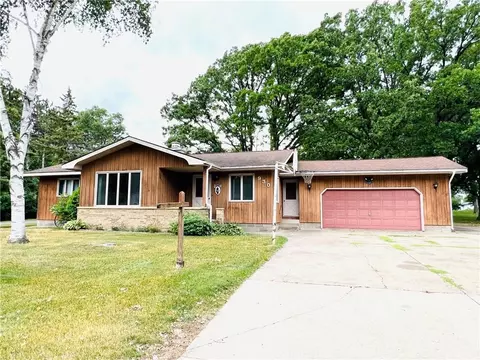 930 Nelson Dr, Rice Lake, WI 54868