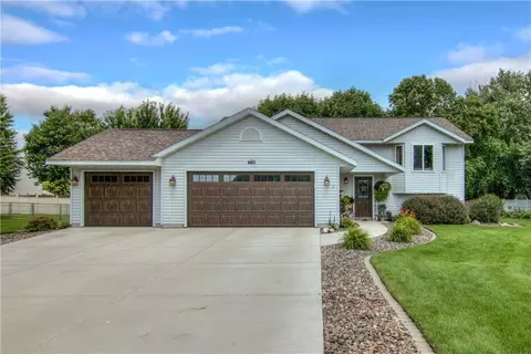 2718 Hoyem Ct, Eau Claire, WI 54703