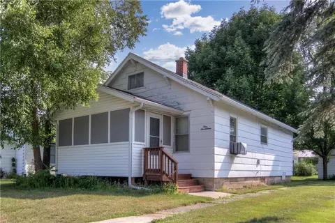 117 N 6th St, Cornell, WI 54732