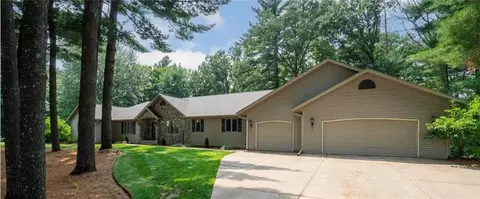 1112 Elm Ave W, Menomonie, WI 54751