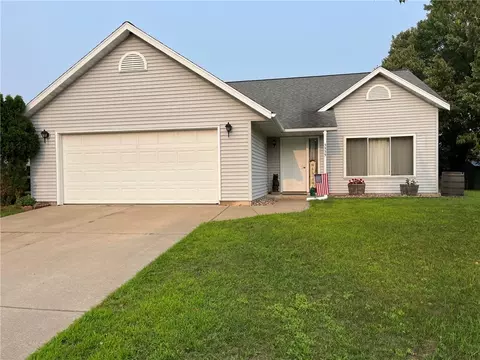 3535 Parkside Cir E, Eau Claire, WI 54701