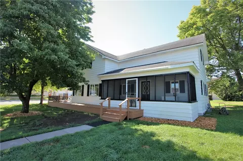 325 E Brown St, Augusta, WI 54722