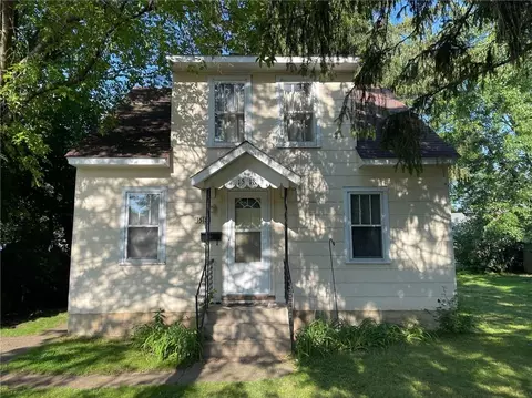 1518 Margaret St, Eau Claire, WI 54701