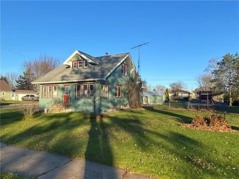612 N Washington St, Thorp, WI 54771