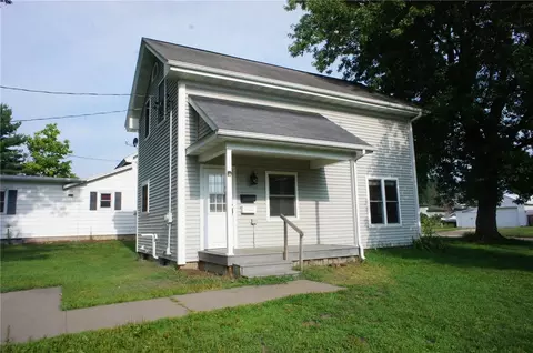 707 W Hudson St, Mondovi, WI 54755