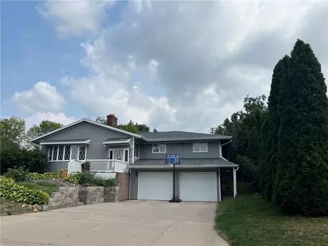 2635 Crestwood Rd, Eau Claire, WI 54703