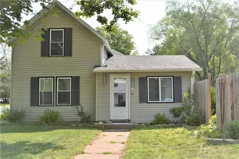 2202 4th St E, Menomonie, WI 54751
