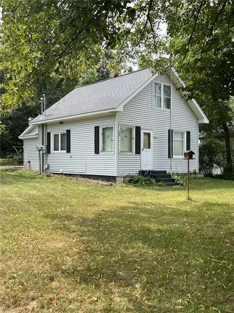 704 W 2nd Ave, Wheeler, WI 54772