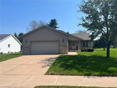 4437 W Heartland Dr W, Eau Claire, WI 54701
