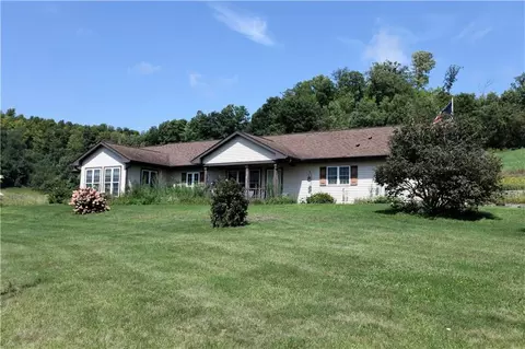 314 3rd Ave E, Knapp, WI 54749