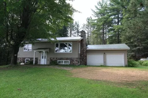 n8930 Long Johns Road, Phillips, WI 54555