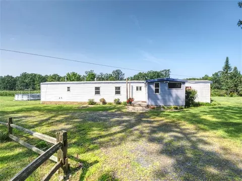 e28055 River Road, Stanley, WI 54768