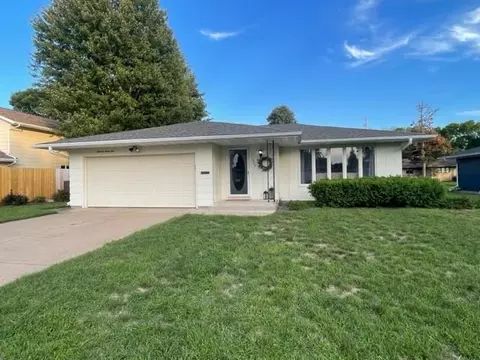 1335 Cummings Ave, Eau Claire, WI 54701