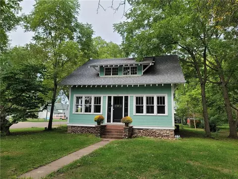 905 5th St, Chetek, WI 54728