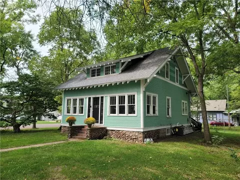 905 5th St, Chetek, WI 54728 photo 2