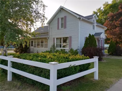 110 Main St, Taylor, WI 54659