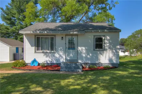 3228 Mars Ave, Eau Claire, WI 54703