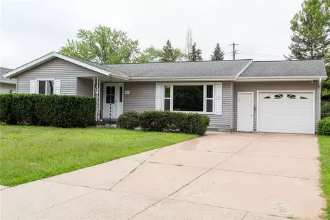 2013 Redwood Dr, Eau Claire, WI 54703