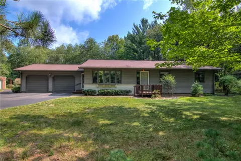 659 Indian Hills Dr, Eau Claire, WI 54703