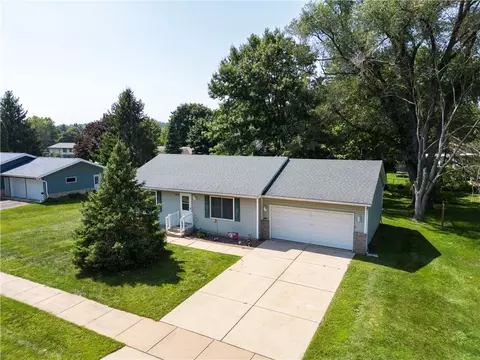 4510 Puttor Dr, Eau Claire, WI 54701