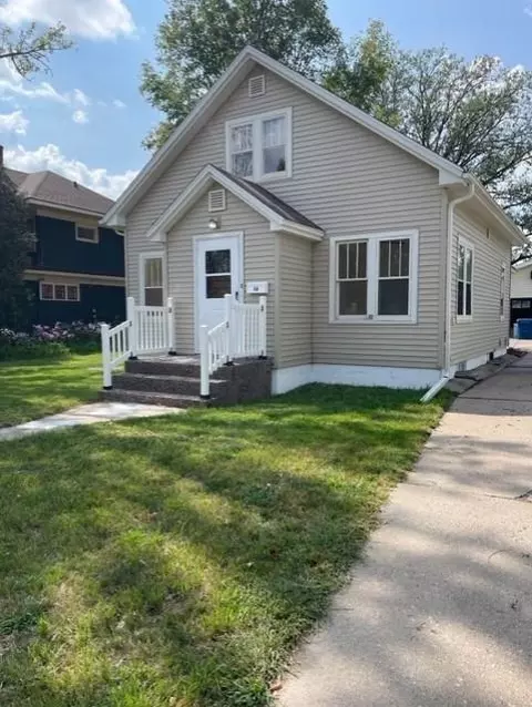 16 Phipps Ave, Rice Lake, WI 54868