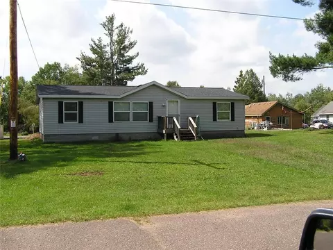 1006 W 8th St N, Ladysmith, WI 54848
