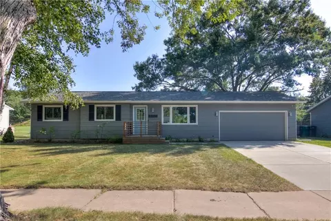 3037 Terry Ln, Eau Claire, WI 54703