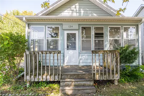 124 W Clark St, Alma Center, WI 54611