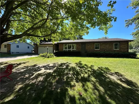 590 Jefferson St, Mondovi, WI 54755