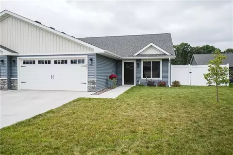 1661 Keanan Ln, Altoona, WI 54720