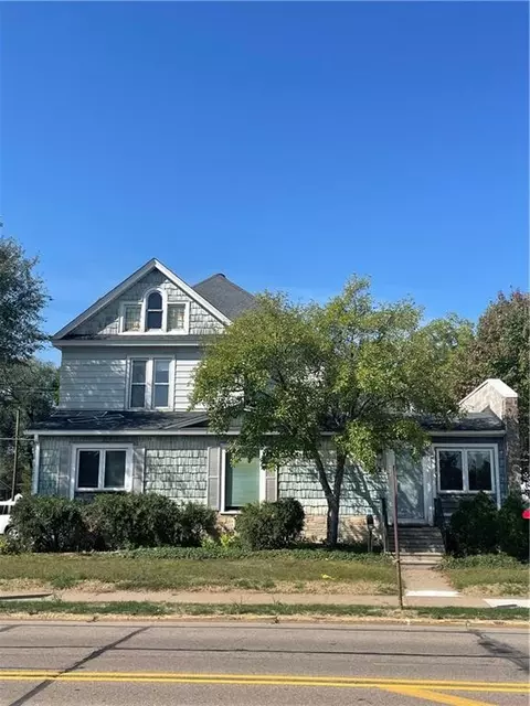 1321 S Broadway St #1, Menomonie, WI 54751